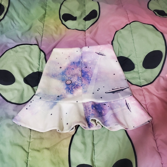 Wildfox Couture Space Cadet pop art TOP & SKIRT set UFO - Picture 14 of 14
